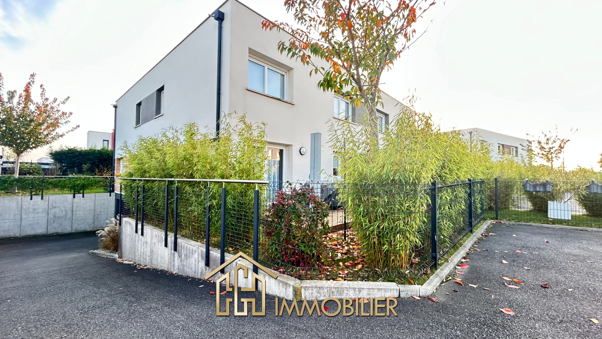 Villa appartement en duplex avec jardin privatif — photo 1 sur 9
