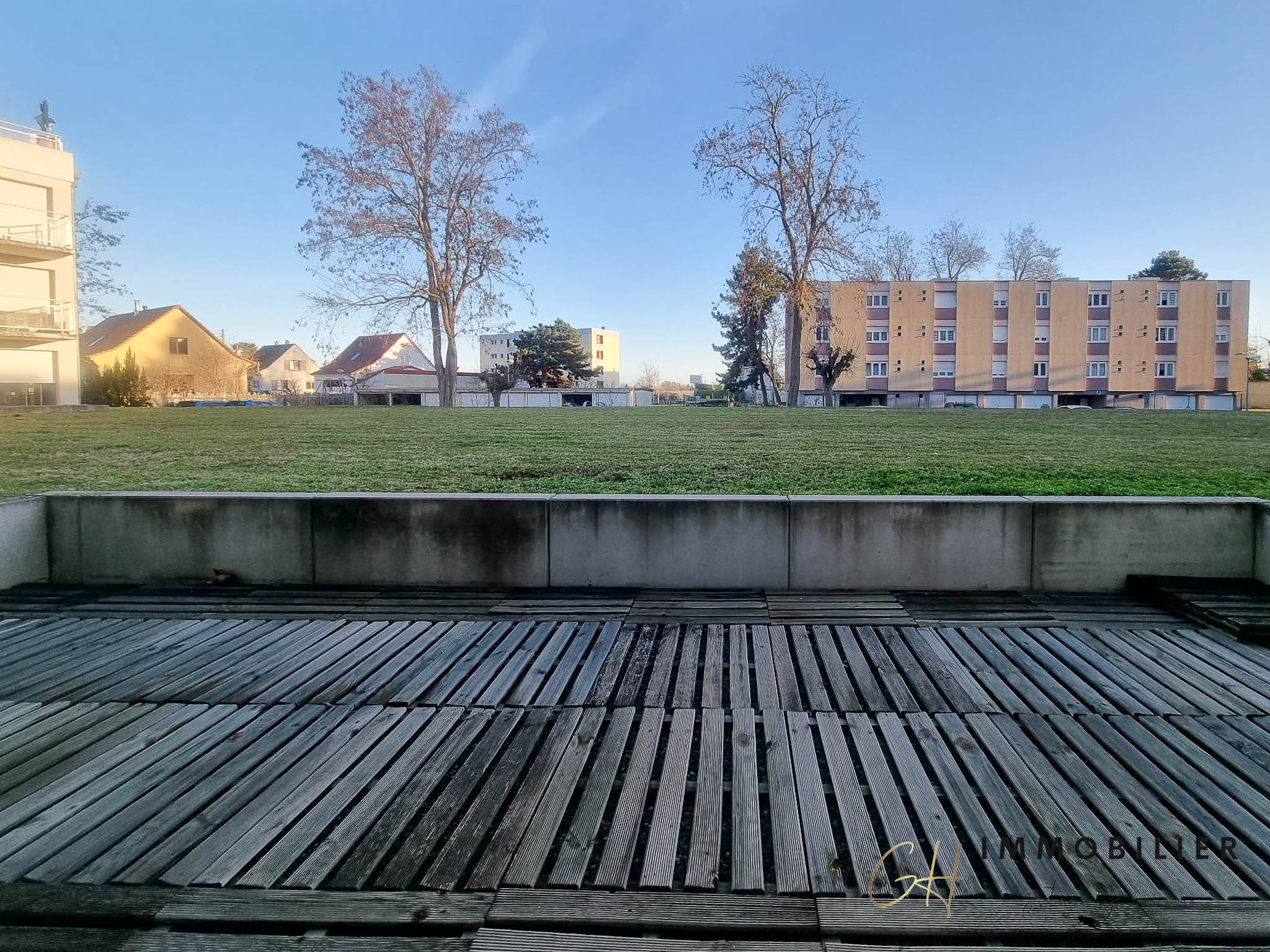 Joli appartement en rez-de-jardin avec terrase sans vis-à-vis — photo 1 sur 5